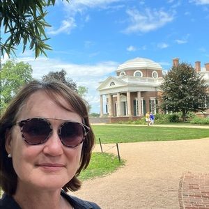 Meet your Posher, Gina